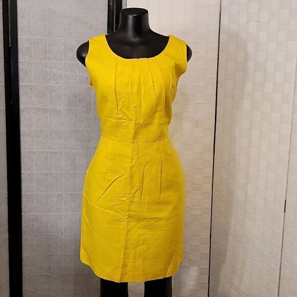 BRAND NEW WORN PLEATED FRONT SLEEVELESS WOMEN"S DRESS - Picture 4 of 14